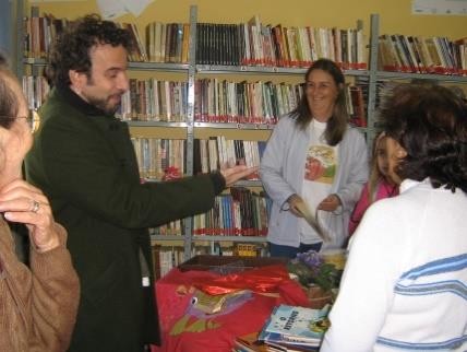 Foto do acervo da Biblioteca ComunitÃ¡ria do Cristal